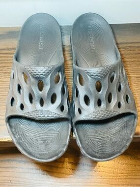 Merrell Black Ventilated Foam Slide Sandals